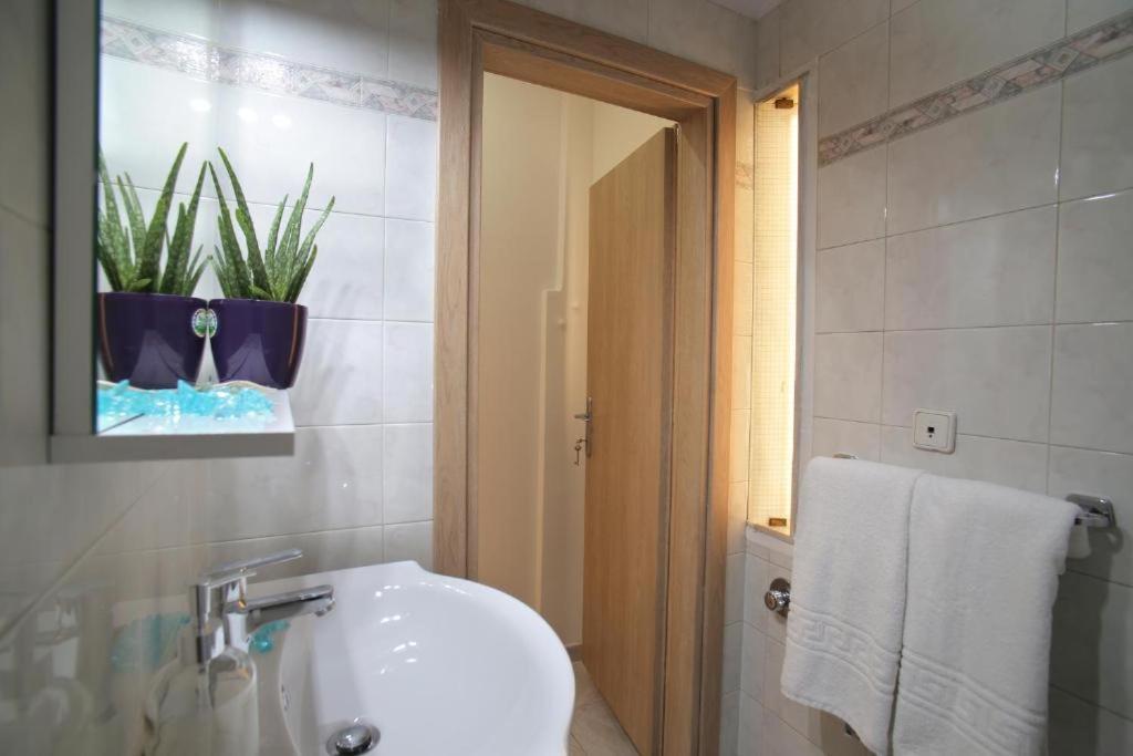 Stylish Modern Apartment, Nilie Hospitality Mgmt Thessaloníki Exteriör bild